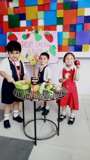 fruits-party-of-grade-lkg-2019-2020