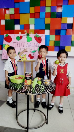 fruits-party-of-grade-lkg-2019-2020